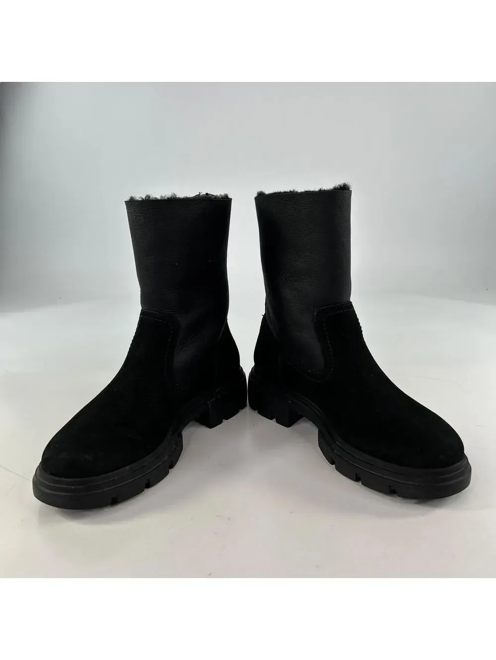 Paul Green Palmer black winter boot US 7 Fur-Lined Back Zip Chunky Heels Boots